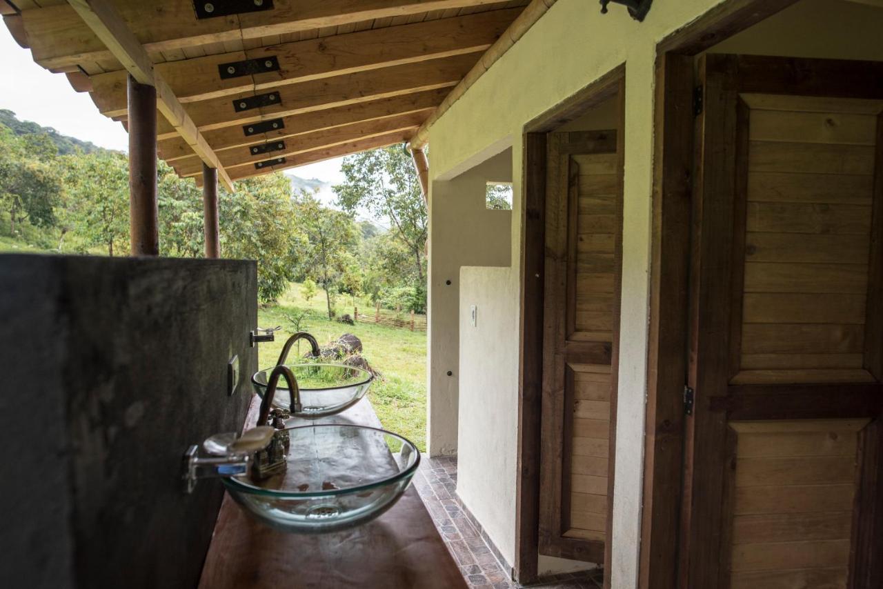 La Perla Negra - Black Pearl Eco Hostel San Rafael  Zewnętrze zdjęcie
